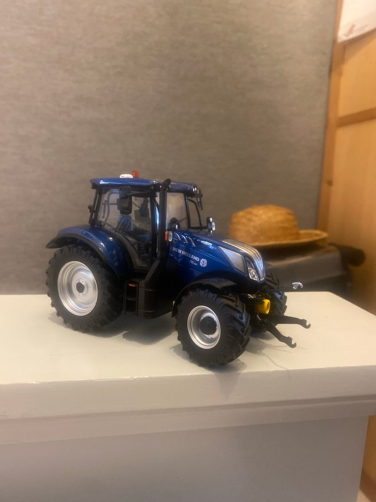New Holland T6 180 schaalmodel tractor, Overige merken, 1:32 tot 1:50, Overige typen, Ophalen of Verzenden