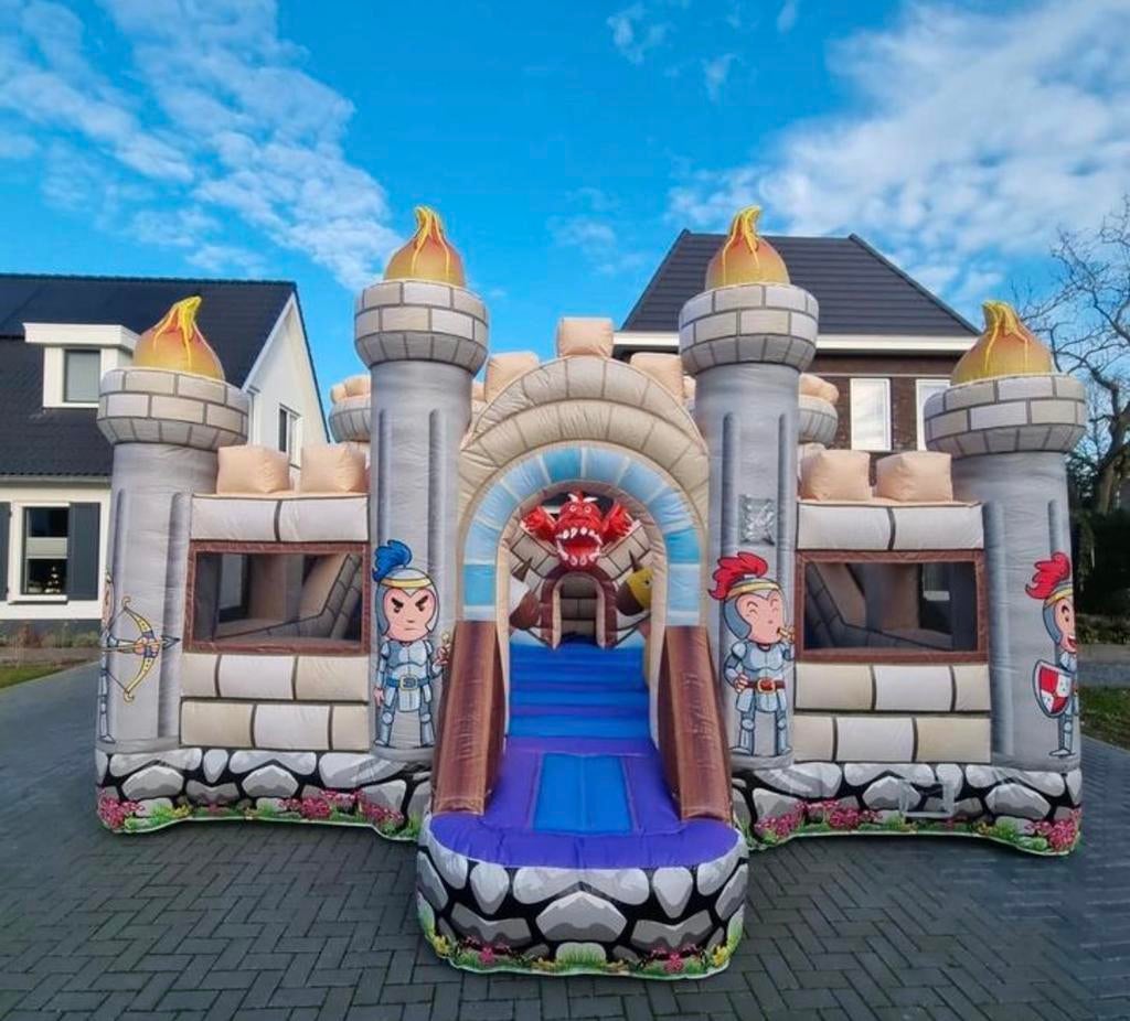 Springkussen “Drakenkasteel” te huur, Ophalen of Verzenden, Nieuw, Overige