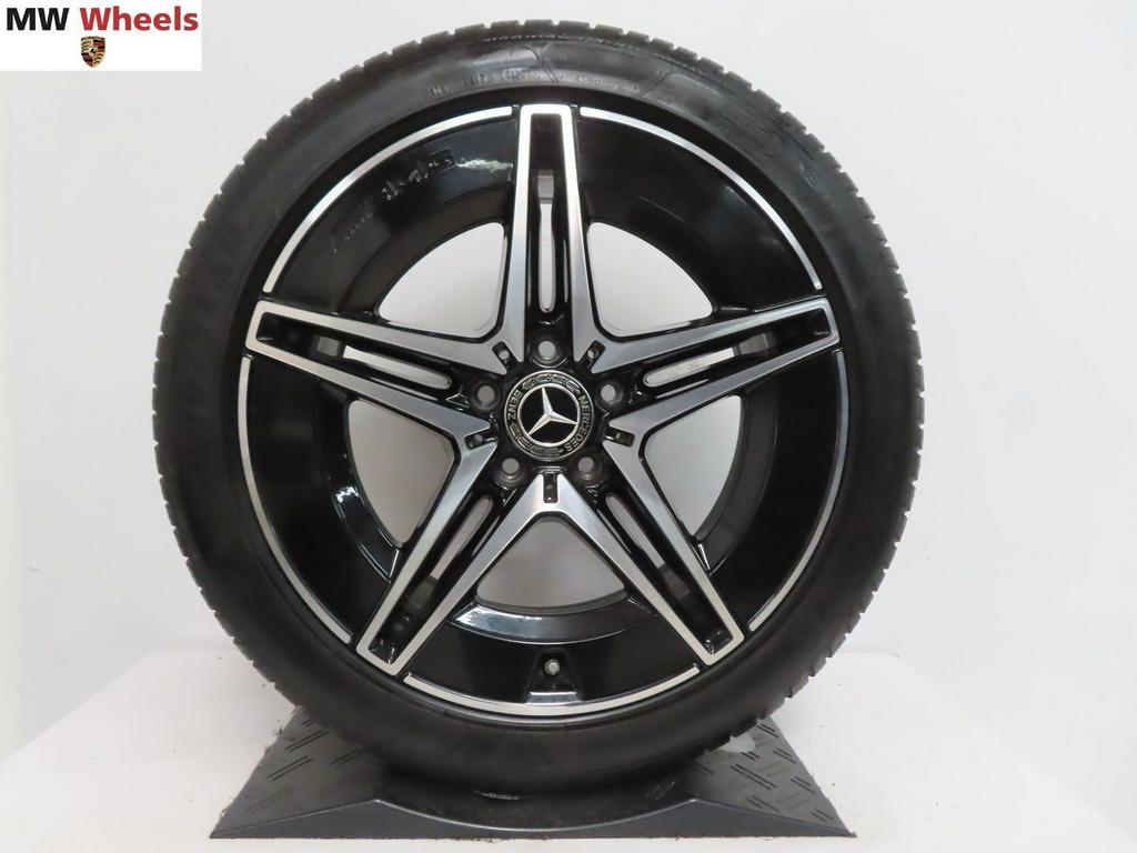 Mercedes C W206 300E 400E 18 inch AMG velgen met all season, 18 inch, Gebruikt, -, -