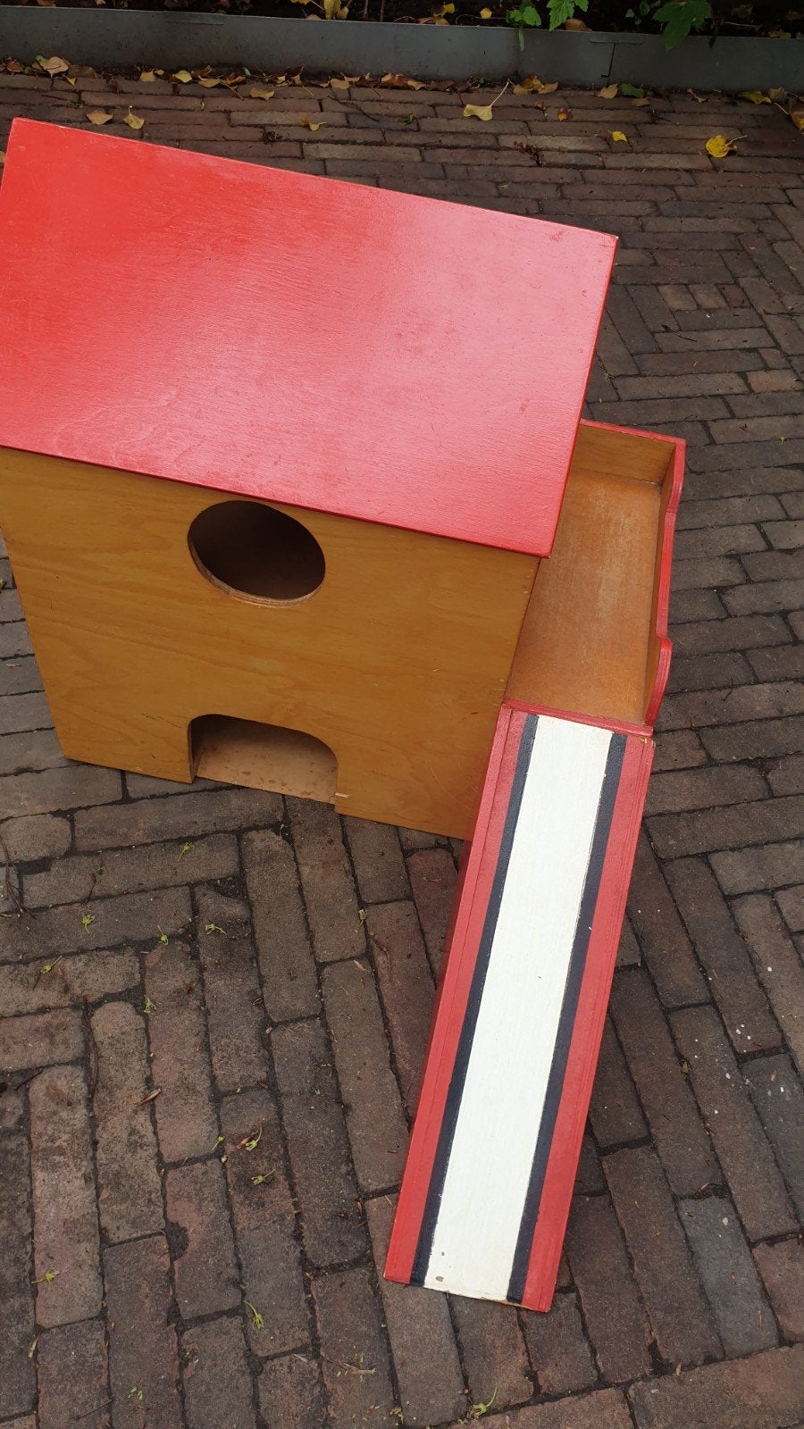 Houten speelgoed garage met oprit, Kinderen en Baby's, Ophalen