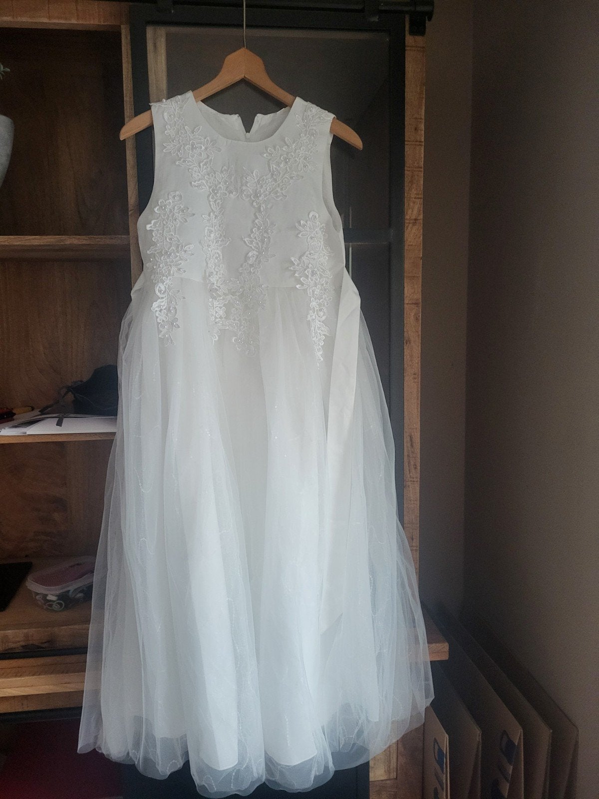 Prachtige Witte Bruidsmeisjesjurk met Kant en Parel details, Wit, Nieuw, Onbekend, Bruidsmeisjeskleding