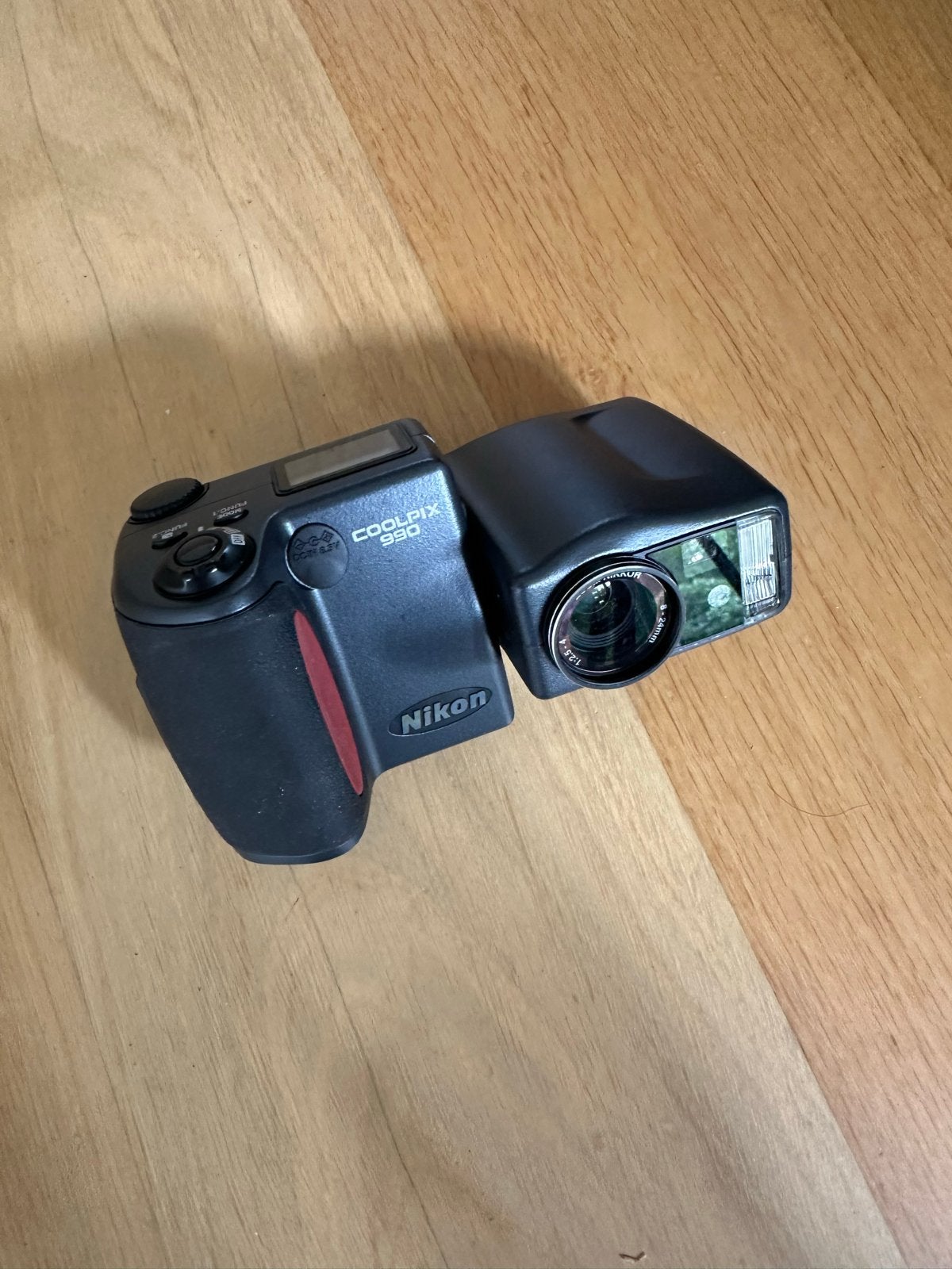 Nikon Coolpix 990 - Defect, Compactcamera, 4 t/m 7 keer, Niet werkend, Nikon