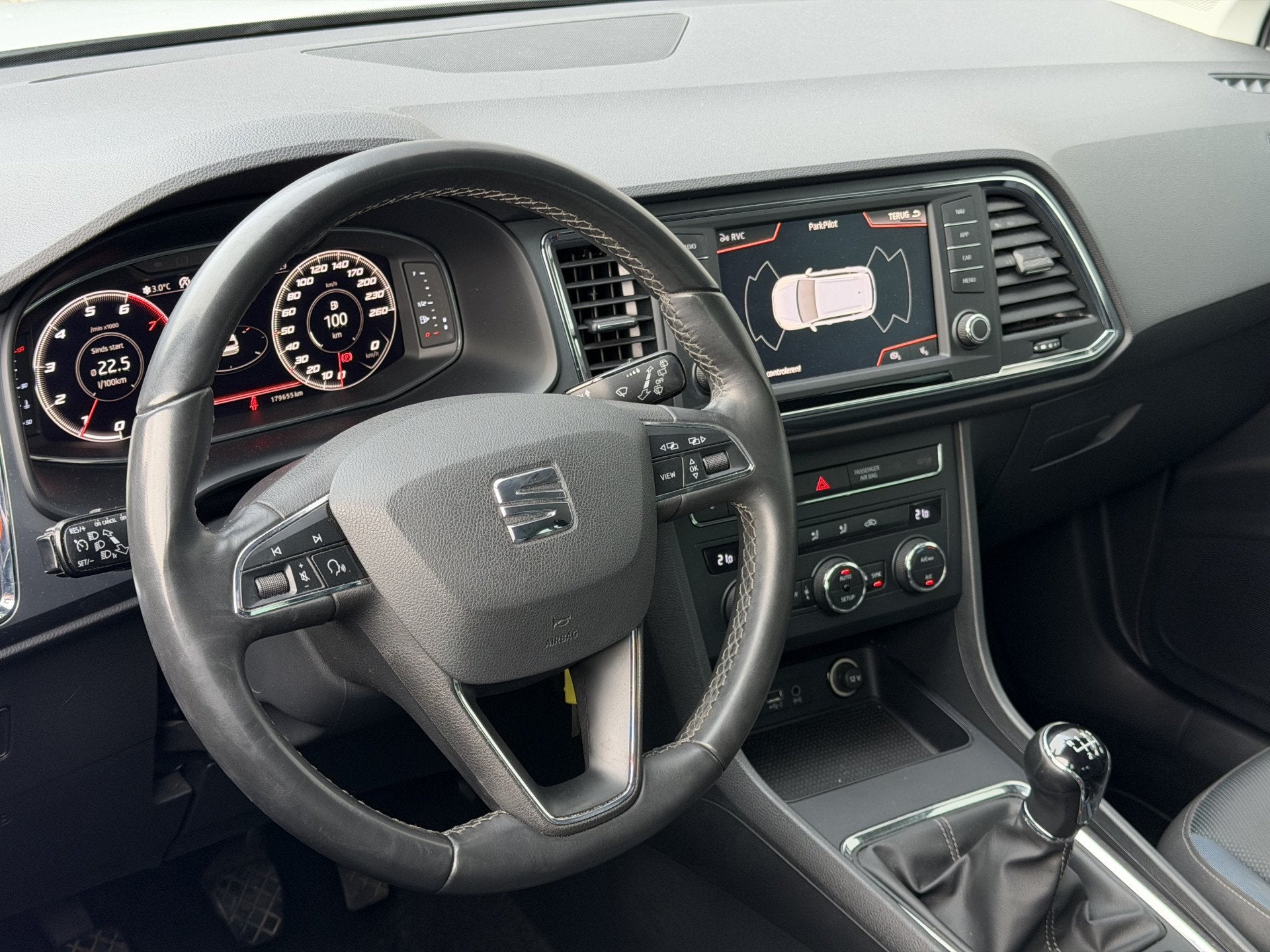 SEAT Ateca 1.0 EcoTSI Style Business Intense | RIJKLAAR | Vi, Auto's, Voorwielaandrijving, Stof, Gebruikt, Wit