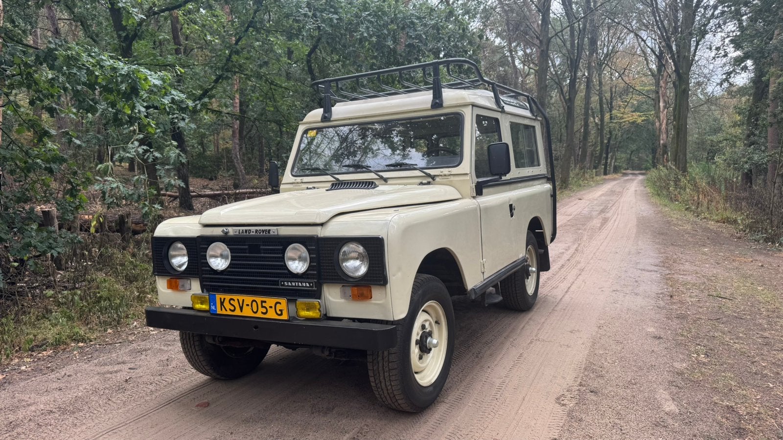 Land Rover  Series 3 1982   7-zitter, Auto's, 2286 cc, Zwart, 4 cilinders, 7 stoelen