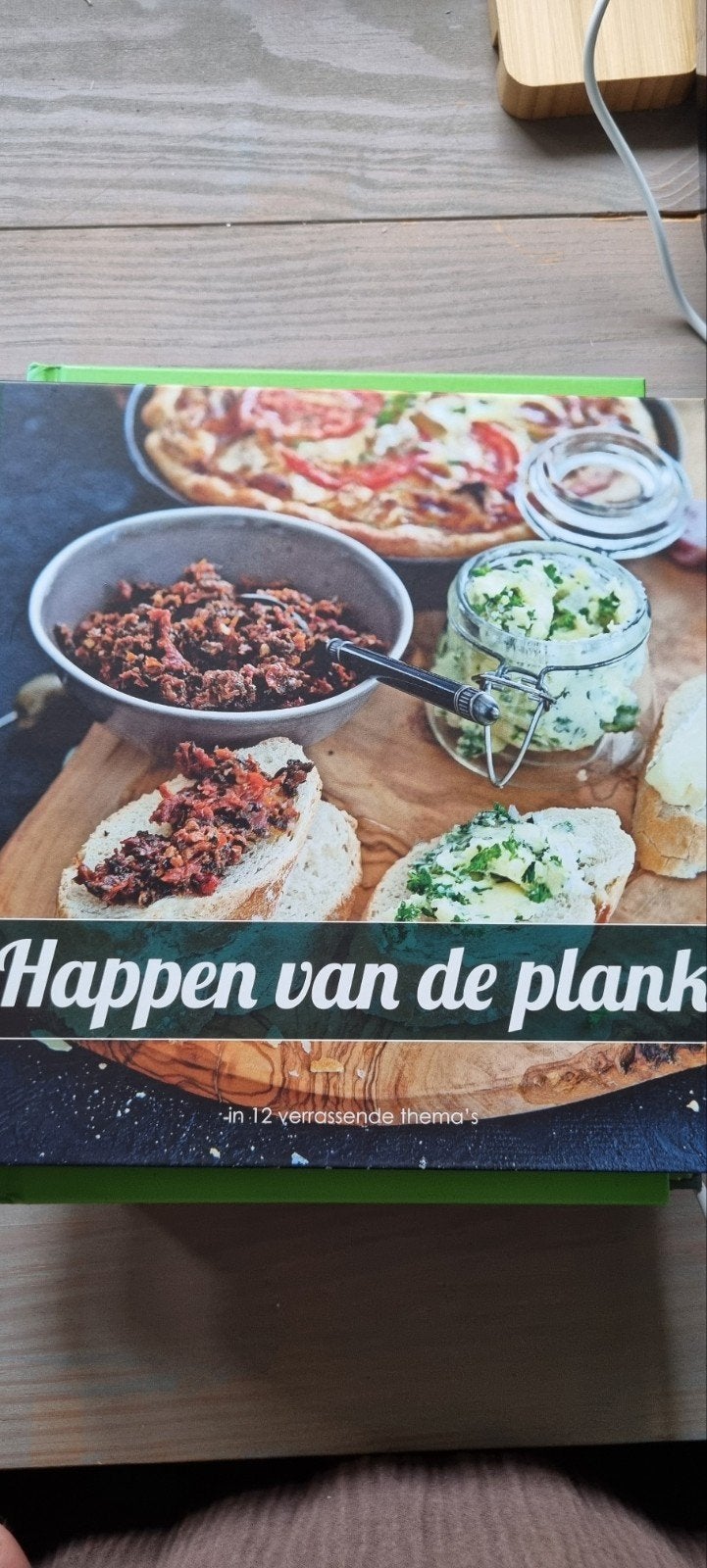 Happen van de plank - in 12 verrassende thema's, Ophalen of Verzenden, Zo goed als nieuw, Tapas, Hapjes en Dim Sum