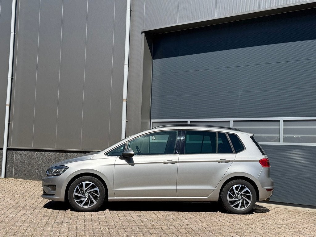Volkswagen Golf Sportsvan 1.2 TSI Highline bj.2017 Pano|Navi, Stof, Gebruikt, 4 cilinders, Golf Sportsvan