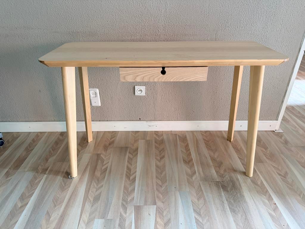 Bureau Lisabo IKEA, Ophalen, Gebruikt, 100 tot 150 cm, 25 tot 50 cm