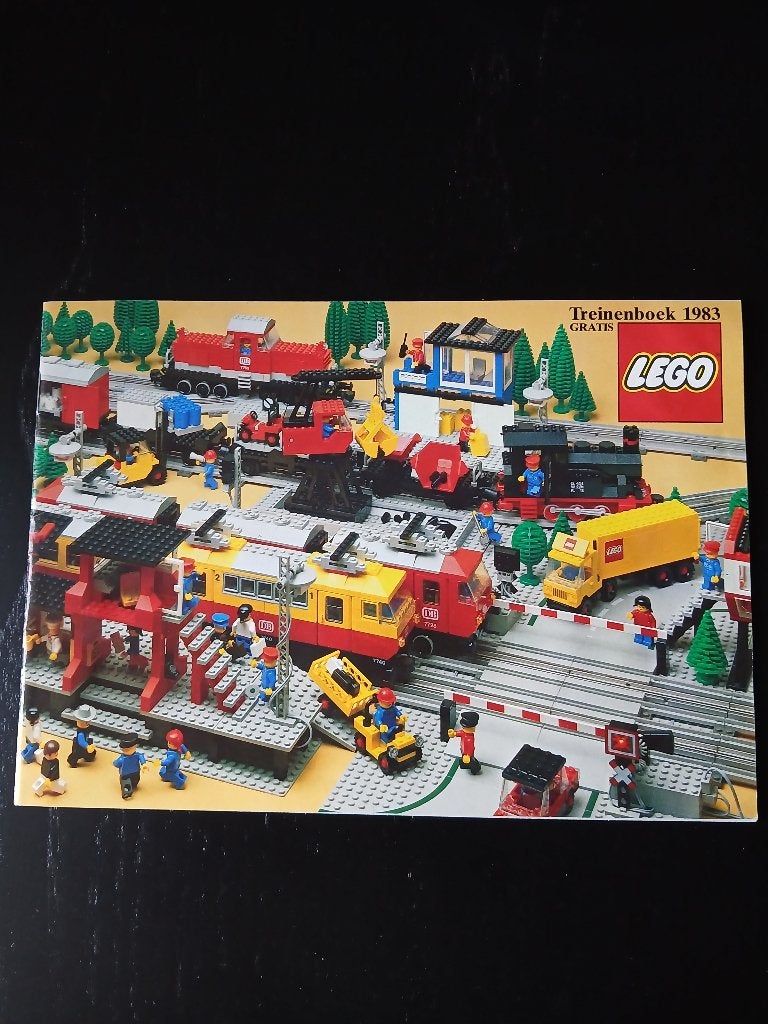 Lego treinen collectie boekje overzicht 1983, Ophalen, Gebruikt, Overige thema's, Lego