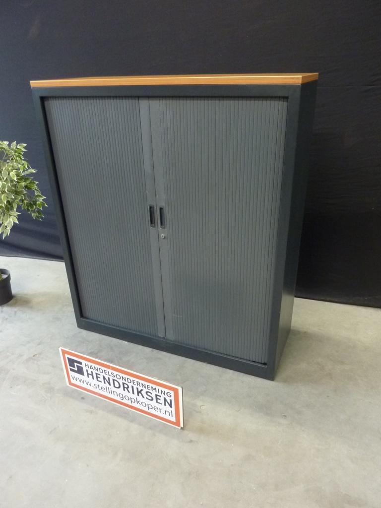 Nette halfhoge roldeurkast / kantoorkast / kast 120x46x137, 100 tot 150 cm, Meerdere deuren, Ophalen of Verzenden, Munstermanstraat 6 - Hal 3 - Silvolde