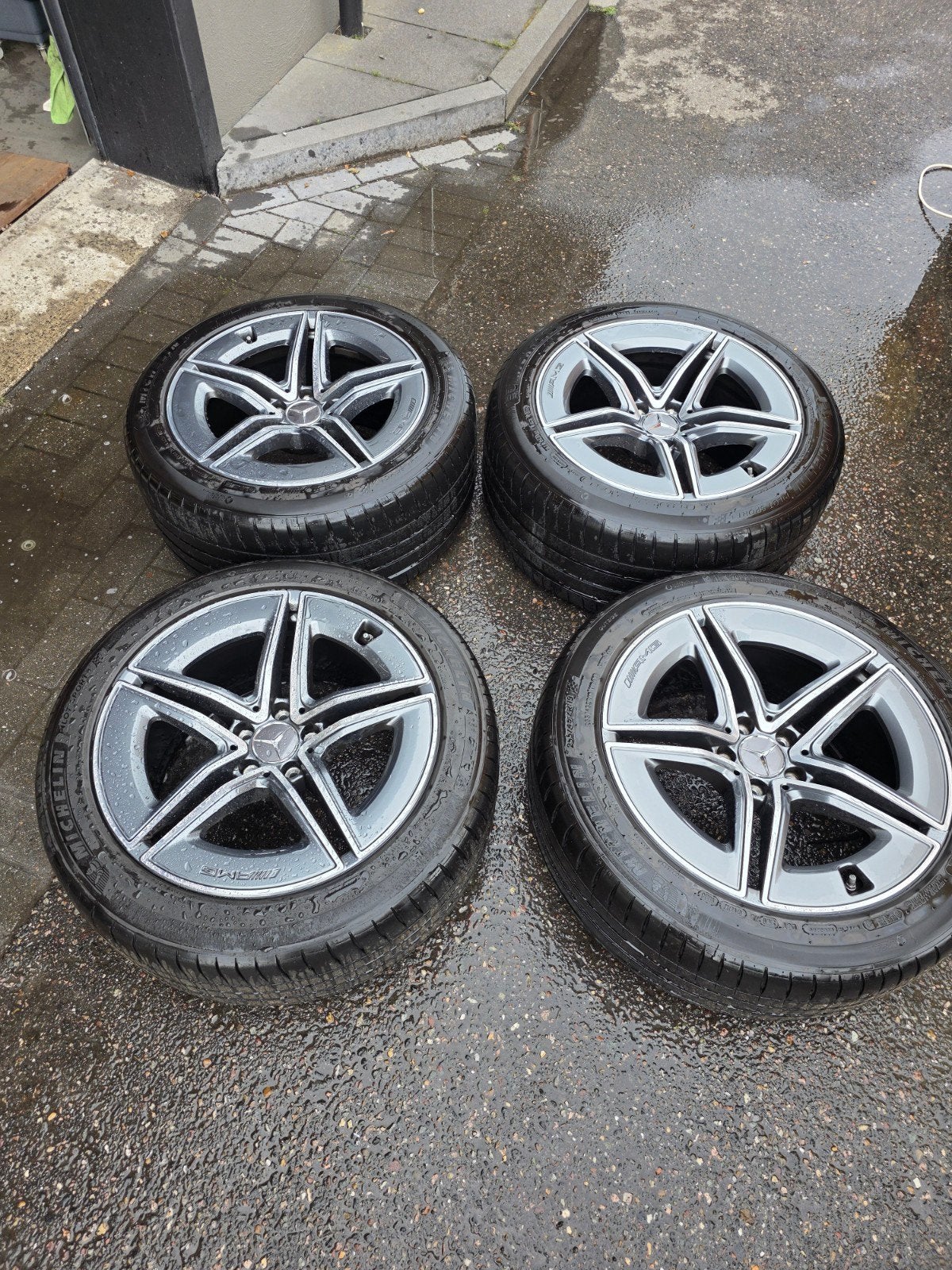 19 inch AMG velgenset michelin banden in nieuwstaat !, Auto-onderdelen, Banden en Velgen, 19 inch, Gebruikt, 255 mm, Banden en Velgen