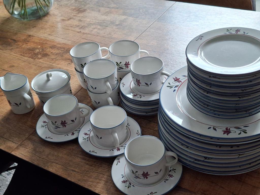 Brabants bont servies, Huis en Inrichting, Keuken | Servies, Ophalen of Verzenden, Overige stijlen