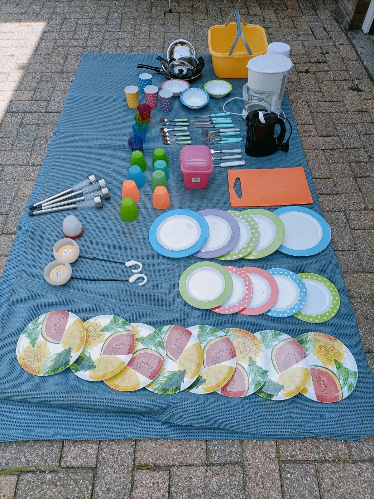 Grote partij servies en keukengerei voor picknick/camping, Ophalen, Overige materialen, Overige stijlen, Bord(en)