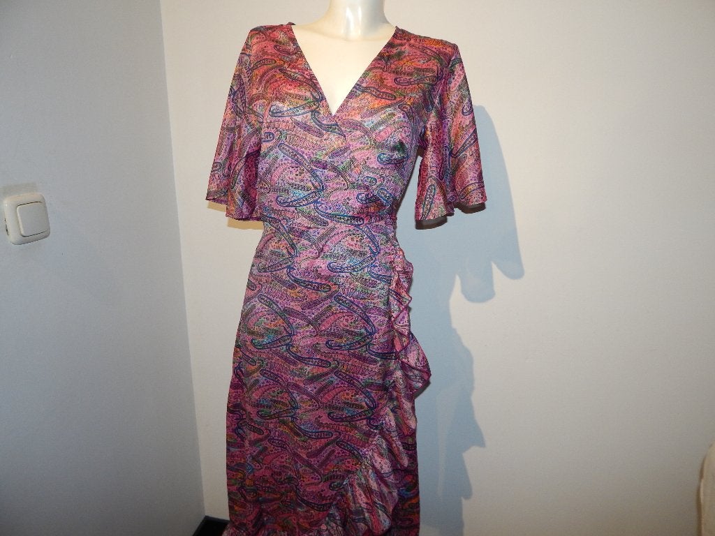 Sissel Edelbo wrapdress paisley print felle kleuren One size, Kleding | Dames, Verzenden, Maat 42/44 (L), Sissel Edelbo, Zo goed als nieuw