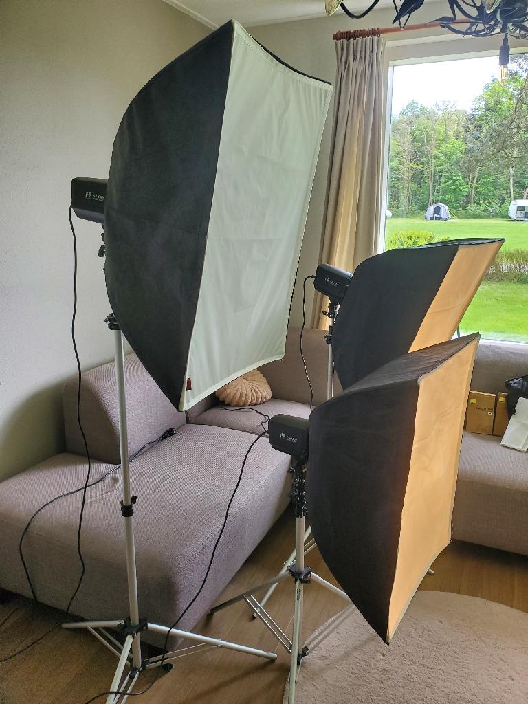 Falcon eyes studioflitsers en softboxen SS-150F, Ophalen of Verzenden, Gebruikt, Complete fotostudio