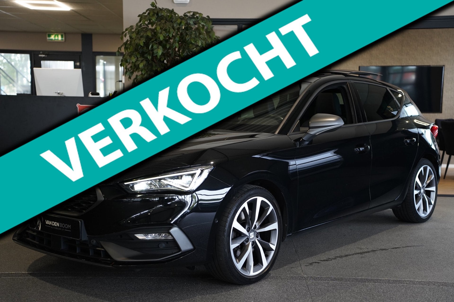 Seat Leon 1.5 eTSI FR 150PK DSG Pano Beats Led Cam Navi Virt, Auto's, Dealer onderhouden, 4 cilinders, 150 pk, Leder en Stof