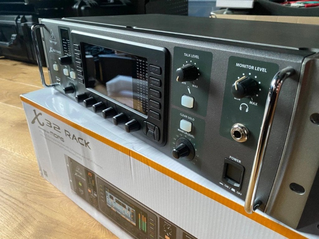 Behringer X32 Rack + X-LIVE uitbreidingskaart zgan, Ophalen of Verzenden, Gebruikt, 20 kanalen of meer