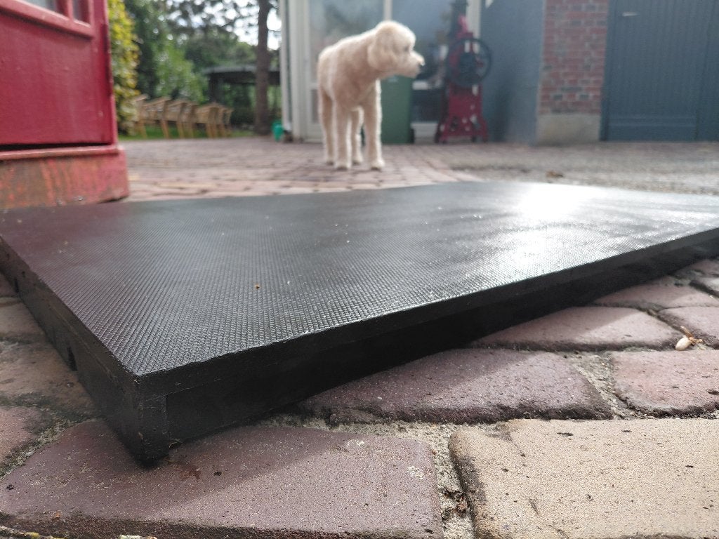Zware kunststof bodemplaat uit diensthonden dierenverblijf, Ophalen, Hondenkennel, 110 cm of meer, 65 tot 100 cm