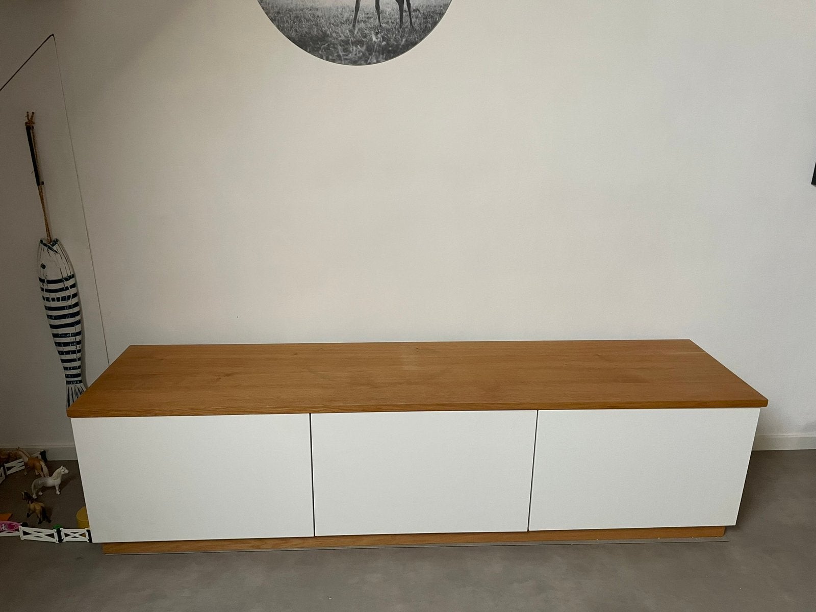 TV meubel, Ophalen, Eikenhout, Zo goed als nieuw, 200 cm of meer