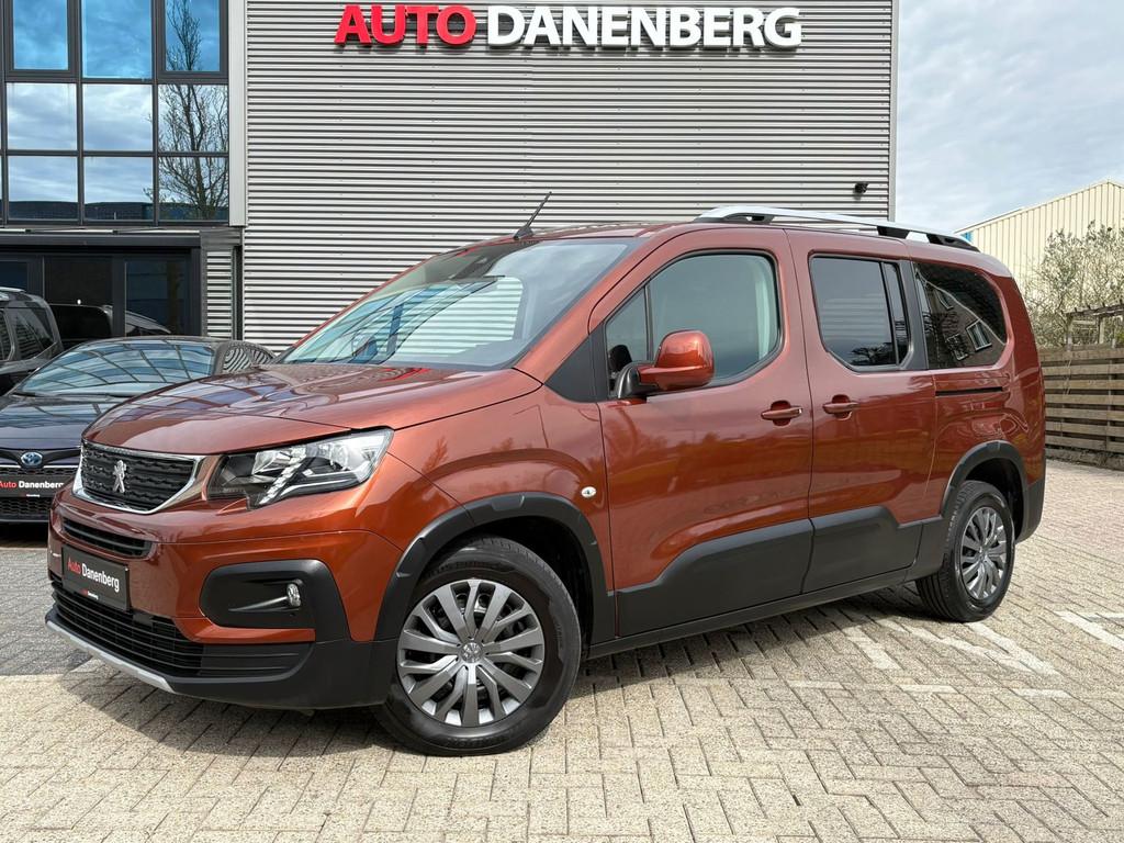 Peugeot Rifter Long 1.2 Puretech Long Allure Weinig KM! GARA, Auto's, Peugeot, Voorwielaandrijving, Stof, Zwart, Origineel Nederlands