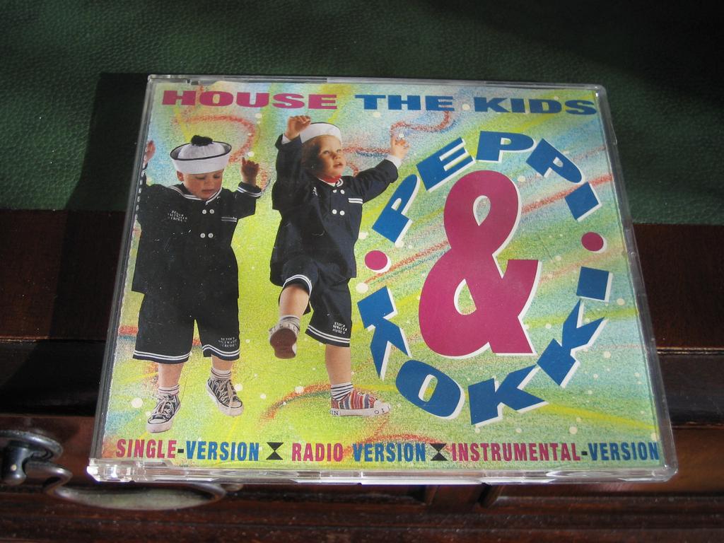 CD Maxi Single Peppi & Kokki – House the Kids - , Ophalen of Verzenden, Gebruikt, Levenslied of Smartlap