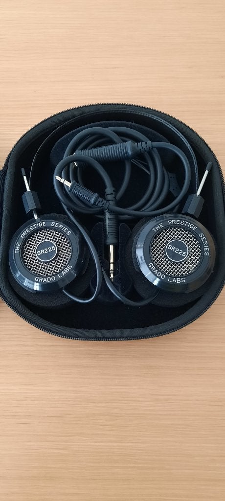 Grado SR225 koptelefoon hardcase + originele adapter, Audio, Tv en Foto, Koptelefoons, Overige merken, Ophalen of Verzenden, Zo goed als nieuw