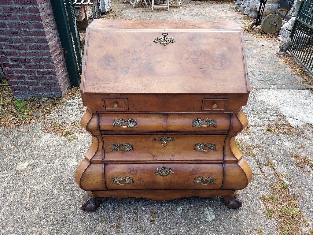 Barokstijl wortelnoten buiksecretaire., Ophalen