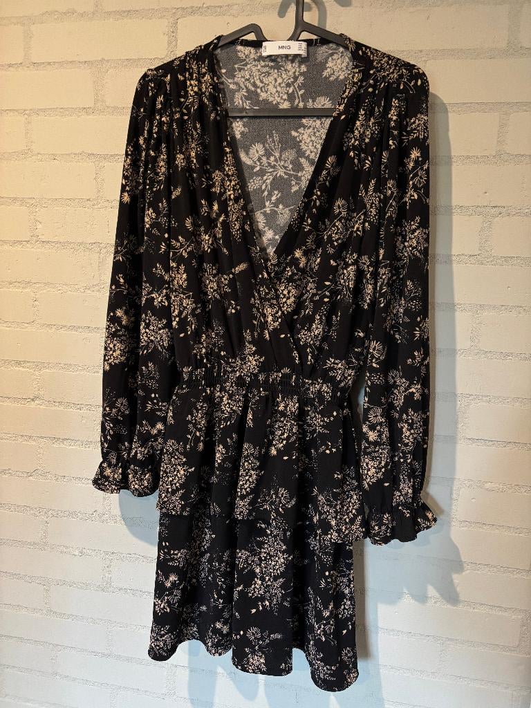 Mango jurk zwart beige S, Kleding | Dames, Jurken, Mango, Zwart, Ophalen of Verzenden, Zo goed als nieuw