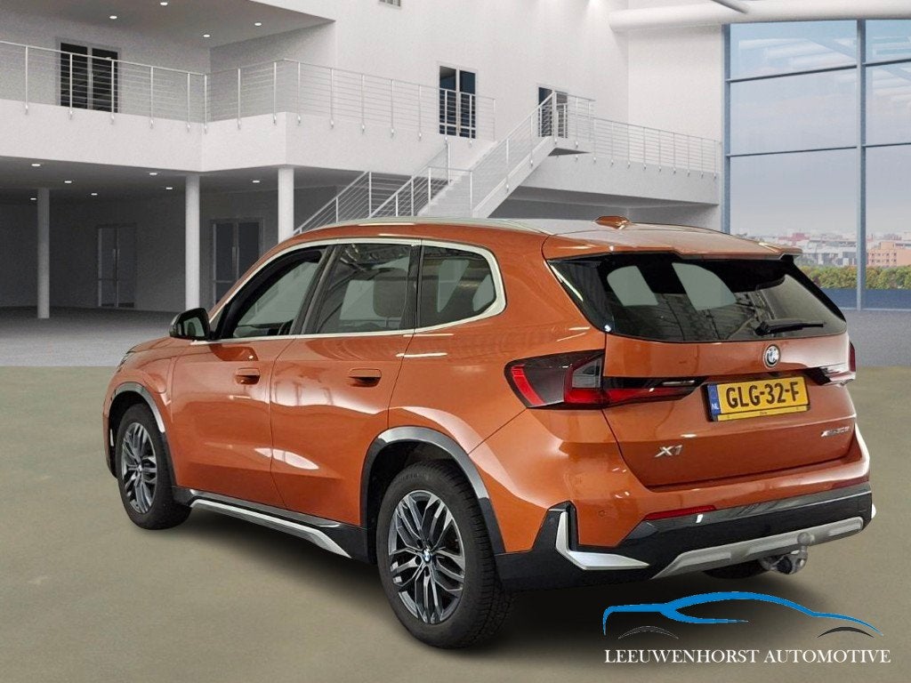 BMW X1 xDrive30e, 150 pk, full option, uniek dealerauto, Auto's, Euro 6, Overige kleuren, Leder, Hybride Elektrisch/Benzine