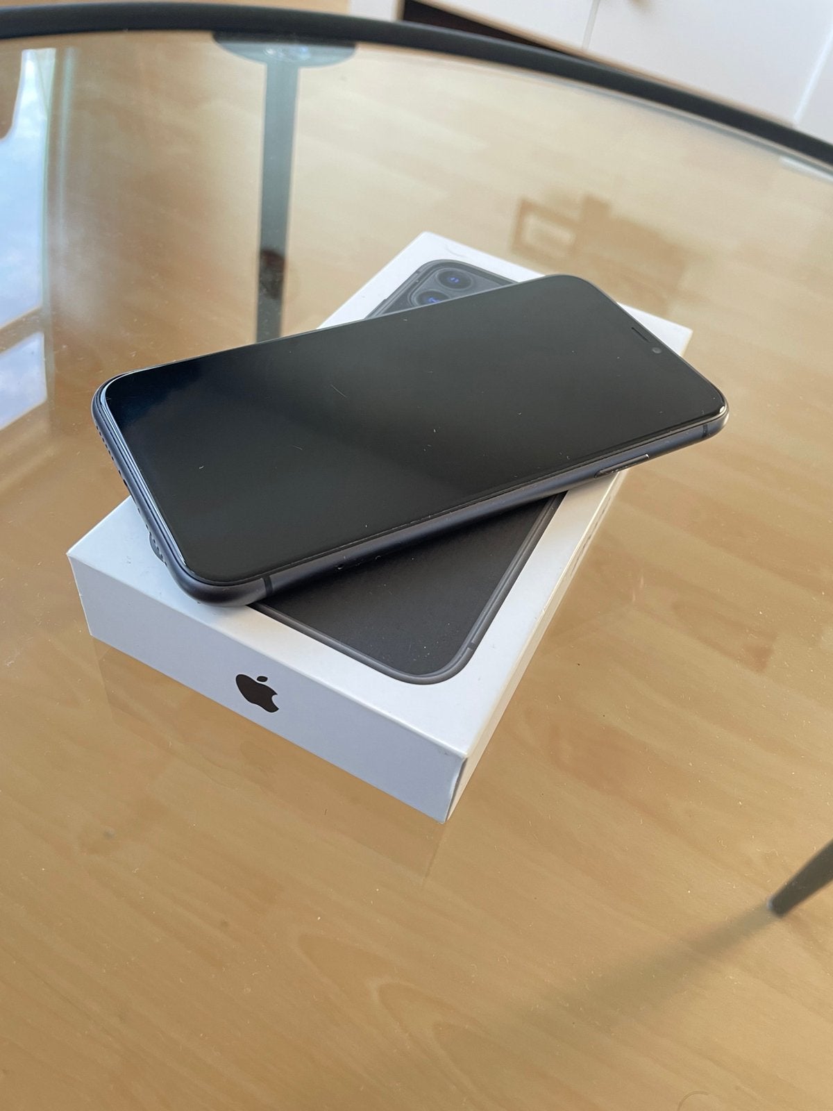 Iphone 11 64GB, Ophalen, Zwart, IPhone 11, Zo goed als nieuw