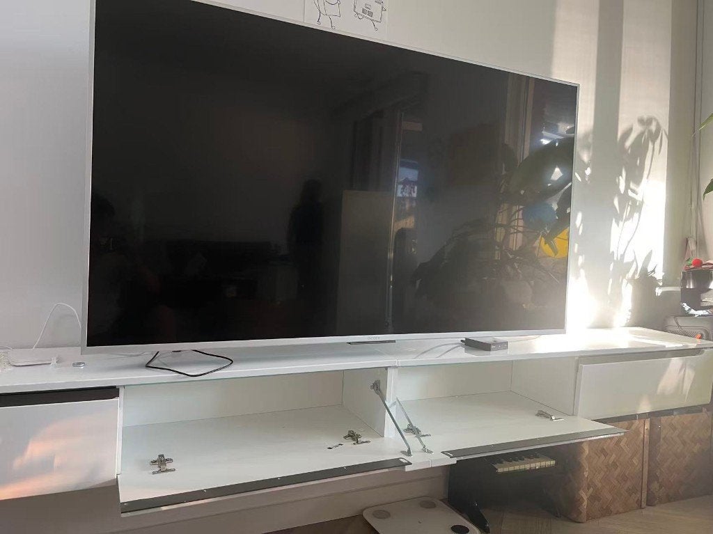 Set van 2 witte hoogglans zwevende tv-meubels – 140 cm, Huis en Inrichting, Kasten | Televisiemeubels, Ophalen, 100 tot 150 cm