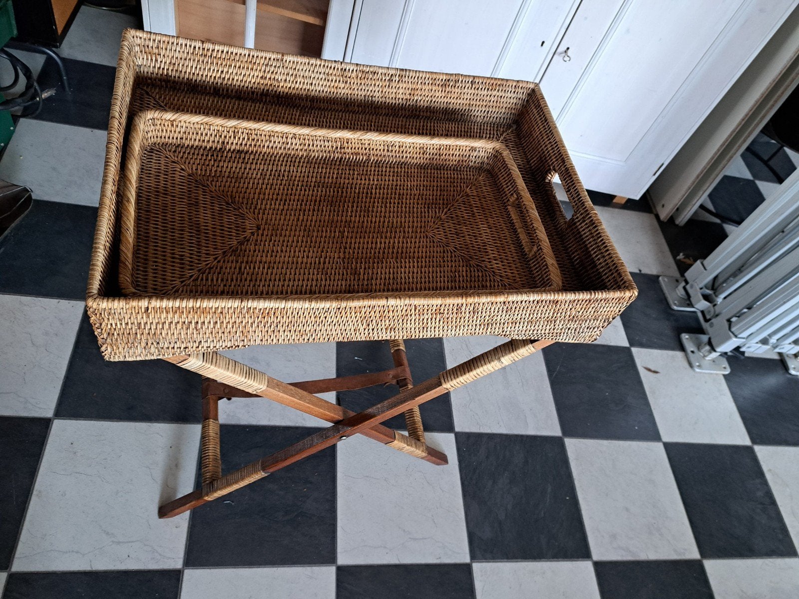 Bijzettafeltje, Huis en Inrichting, Tafels | Bijzettafels, Ophalen, Minder dan 55 cm, Zo goed als nieuw, 60 cm of meer