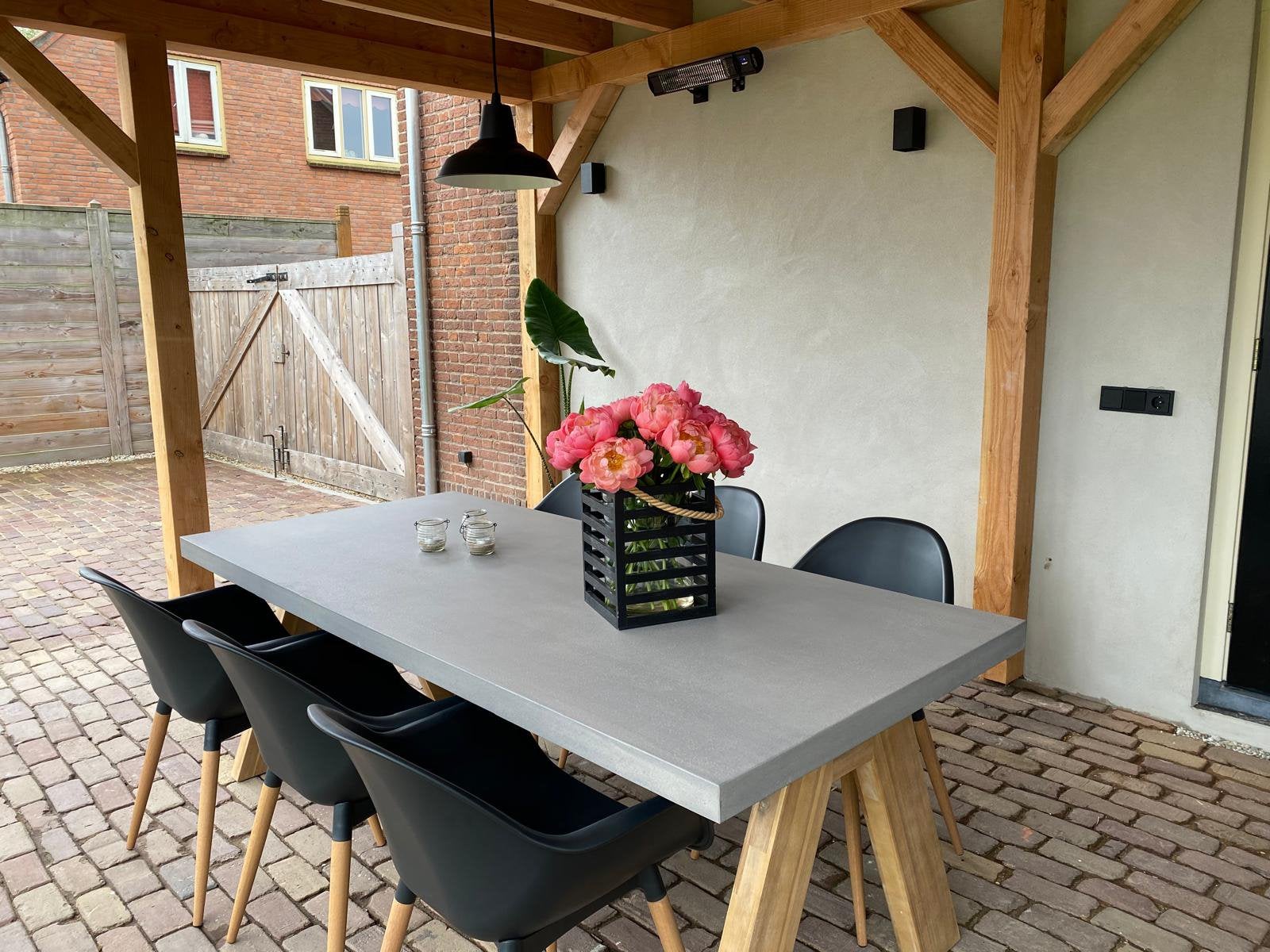 Tuintafel met 6 gebruikte stoelen en nog 2 nieuwe stoelen., Ophalen, Zo goed als nieuw, Rechthoekig, Hout