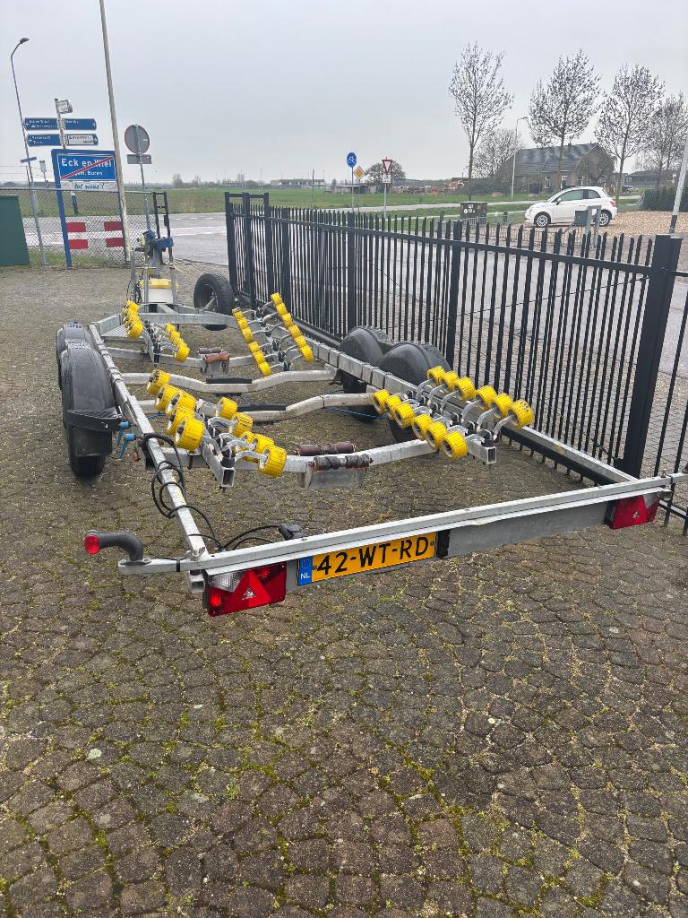 3500kg boottrailer met kenteken trailer stallingstrailer, Watersport en Boten, Boottrailers, Ophalen, Gebruikt, Verstelbare verlichting