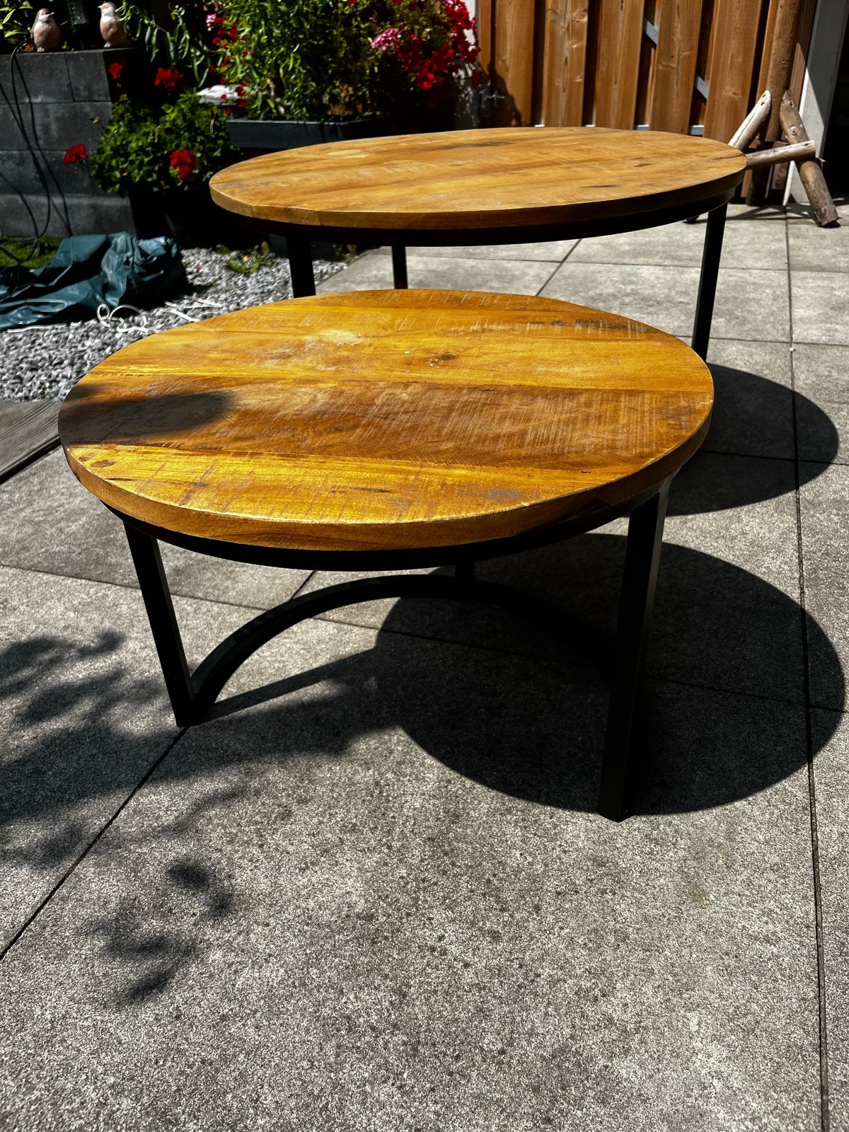 Set van 2 ronde salontafels, mangohout en metaal, Ophalen, 50 – 75, Gebruikt, 50 tot 100 cm