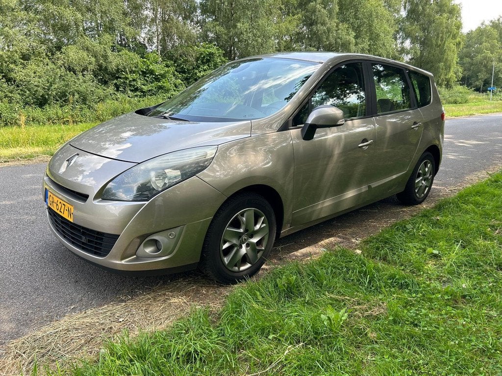 Renault Grand Scénic 1.5 dCi Expression 7p., Auto's, Renault, Voorwielaandrijving, Euro 5, Gebruikt, 4 cilinders