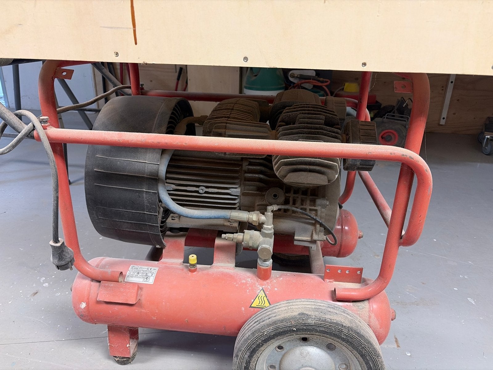 Fini VKM 392 Compressor - 10 bar, 260 l/min, Doe-het-zelf en Verbouw, Compressors, Ophalen, Gebruikt, 10 bar of meer, 200 tot 400 liter/min