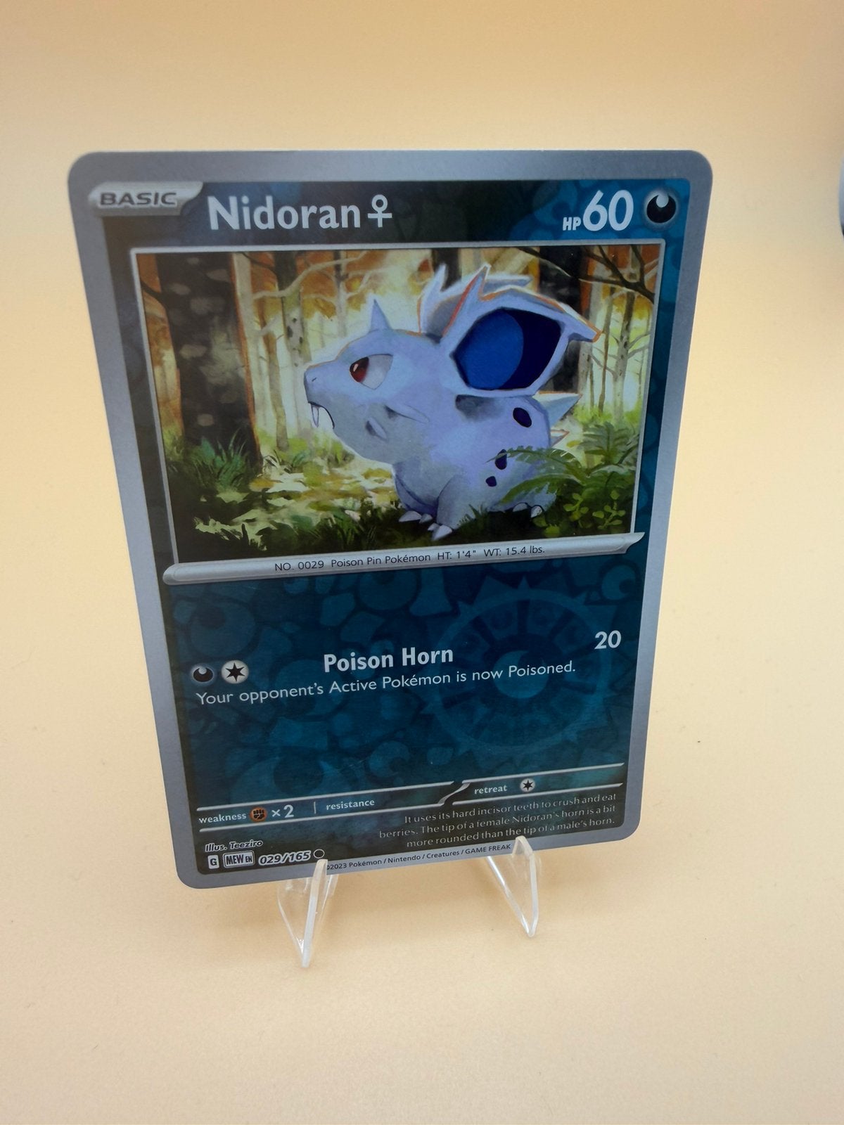 nidoran 029/165 reverse holo en meer, Ophalen of Verzenden, Nieuw, Losse kaart