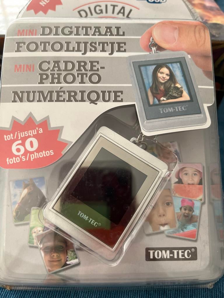 Mini digitaal fotolijstje TOM-TEC, Ophalen of Verzenden, Nieuw, Minder dan 1 GB, Kleiner dan 8 inch