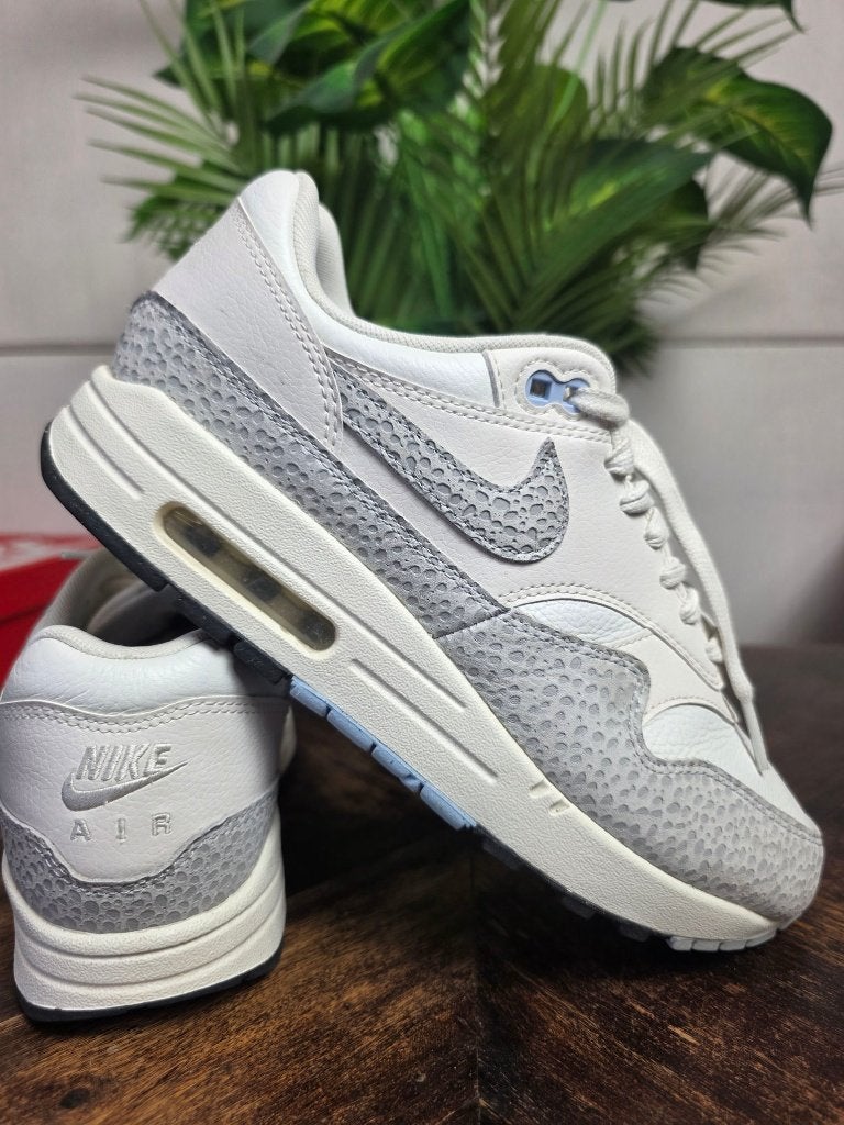 Nike Air Max 1 PRM Safari White | maat 41, Kleding | Dames, Wit, Nike, Ophalen of Verzenden, Nike