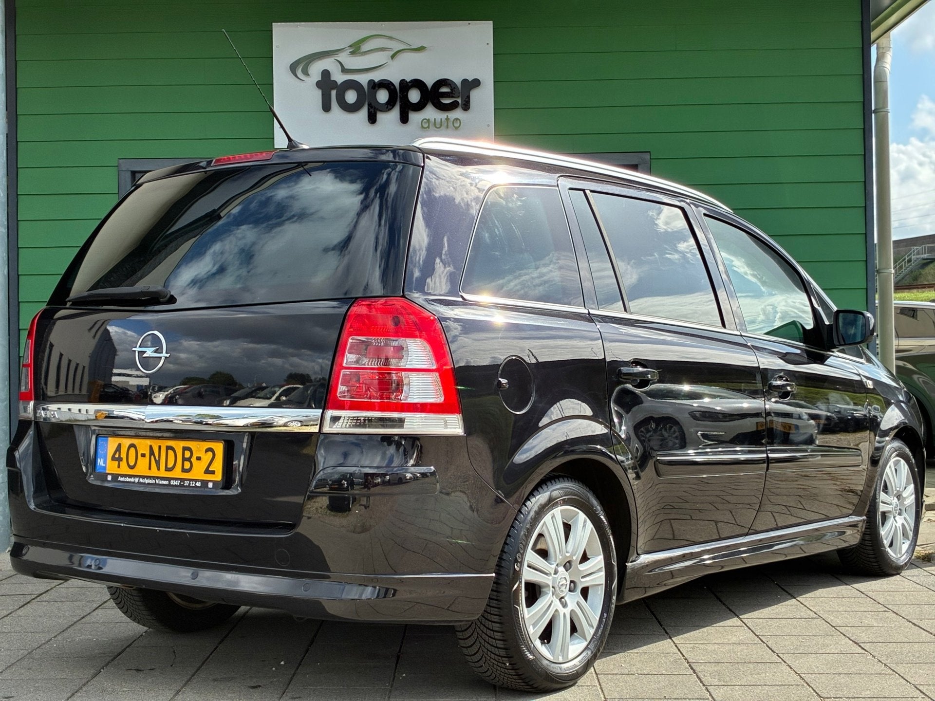 Opel Zafira 1.8 Cosmo|1e Eigenaar|Navigatie|CruiseControl|Cl, Auto's, Voorwielaandrijving, Gebruikt, 4 cilinders, Zwart