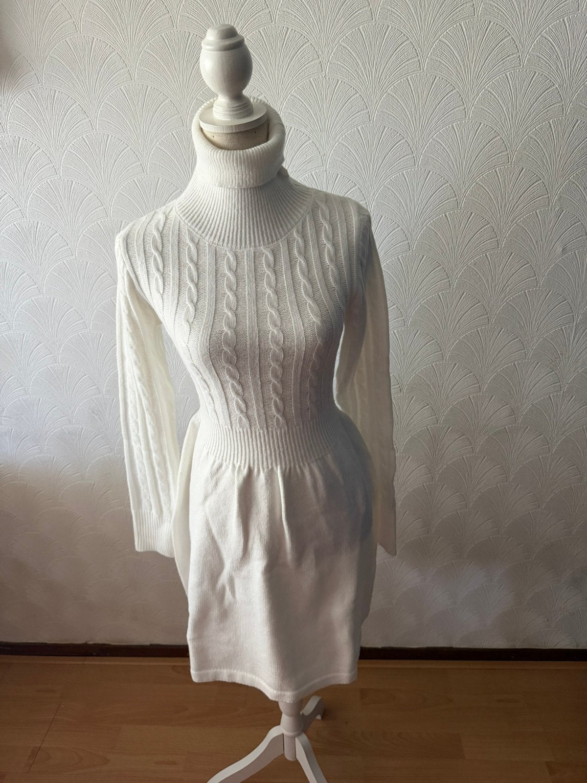 Nieuwe witte gebreide coltrui jurk met kabelpatroon maat S, Wit, Nieuw, Ophalen of Verzenden, Maat 36 (S)