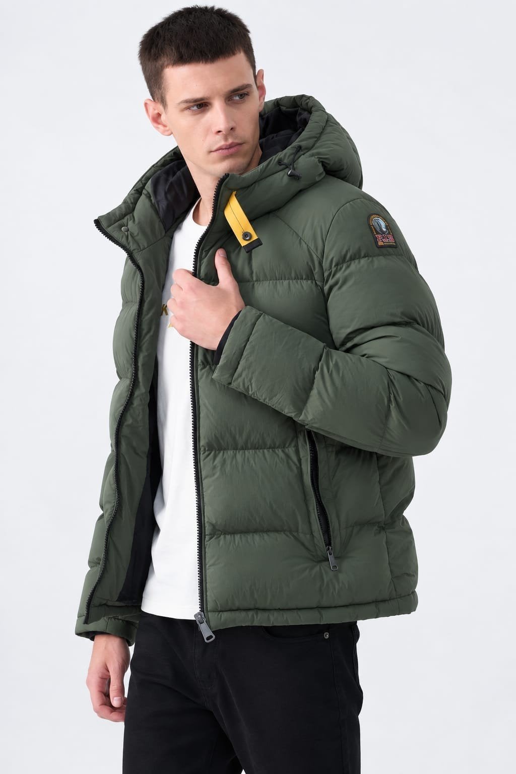 Foto 14 van Partij en losverkoop Parajumpers Mcmillan Moncler Burberry