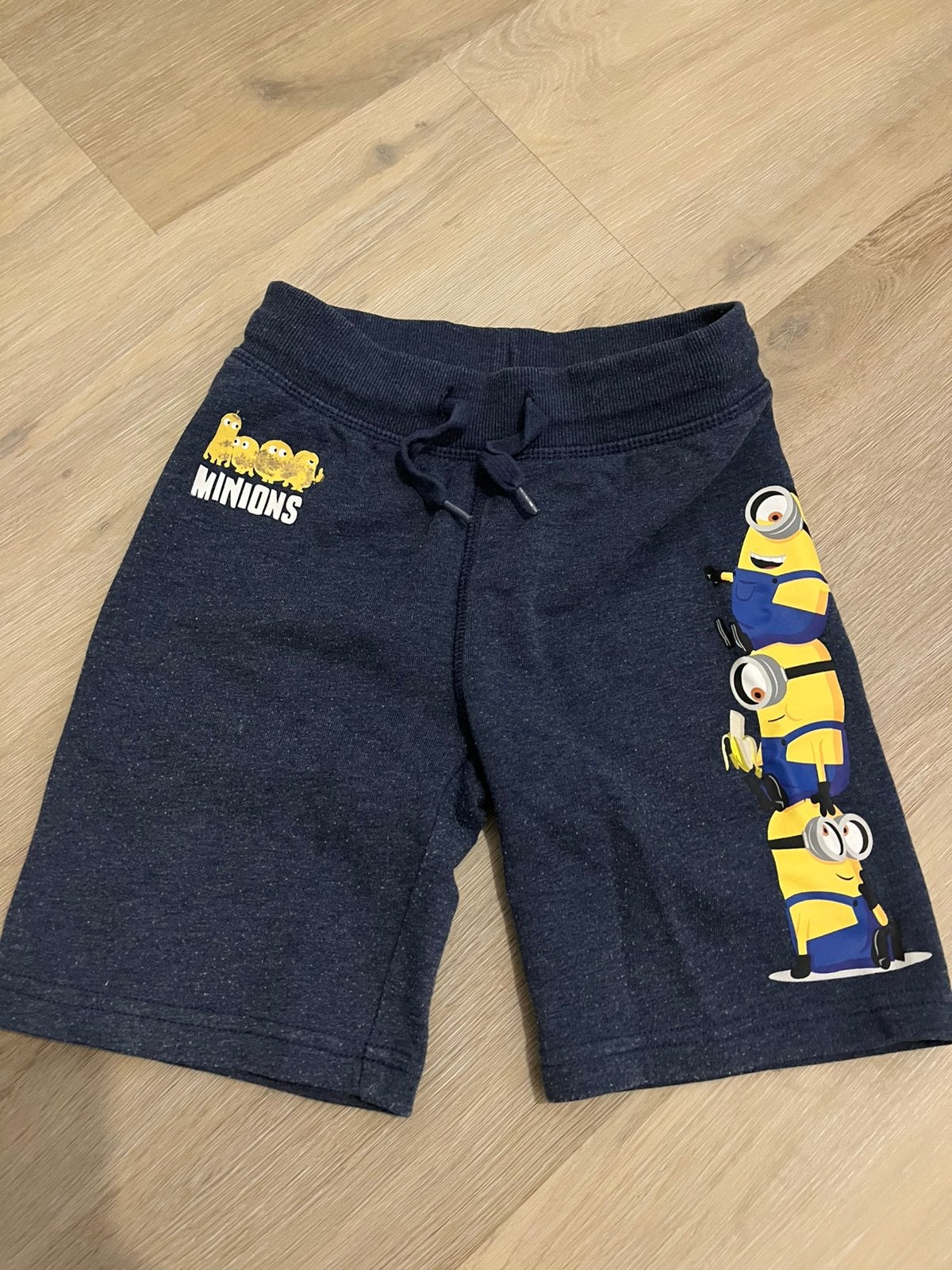 Shorts met Minions prints (C&A) mt 116, Ophalen of Verzenden, Gedragen, Overige maten, Blauw