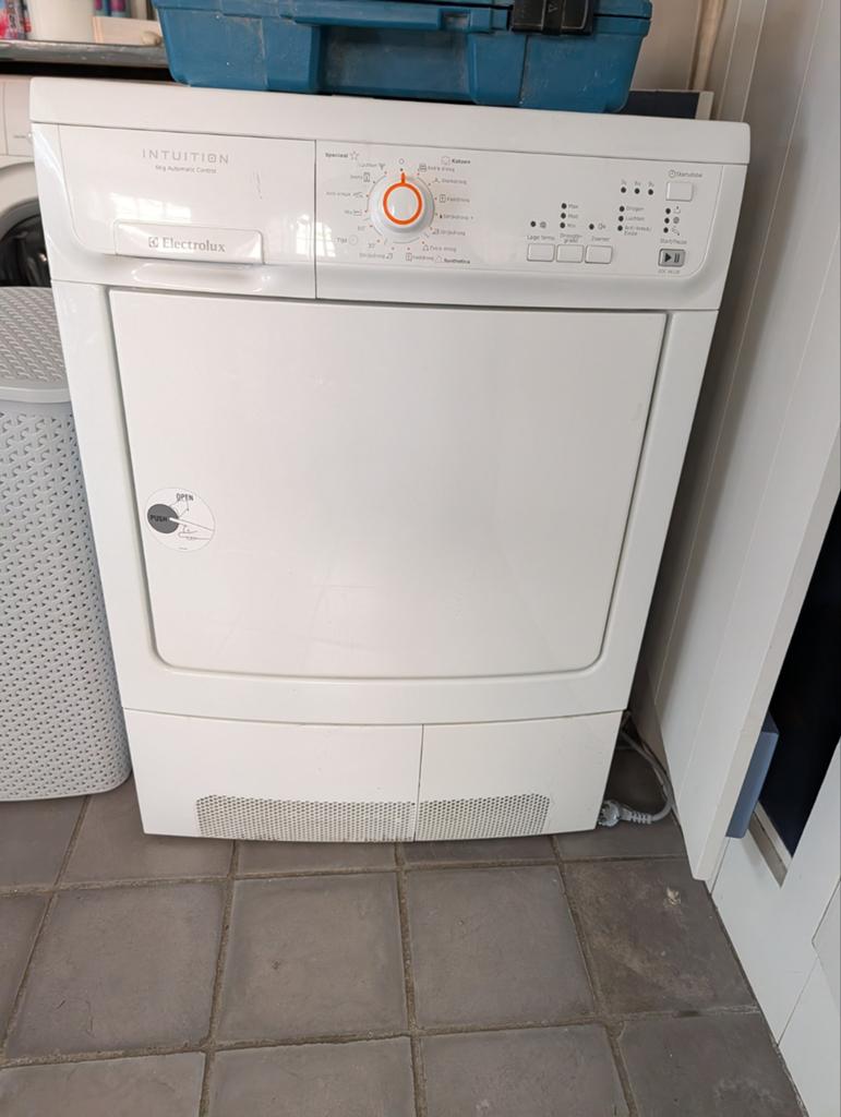 Electrolux droger 6kg - met defect, gratis af te halen, Ophalen, 6 tot 8 kg, Gebruikt, 85 tot 90 cm