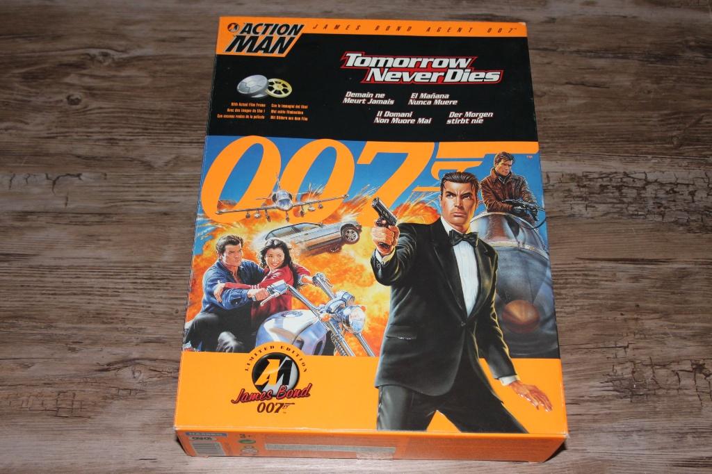 James Bond Action Man Tomorrow Never Dies, Verzamelen, Poppetjes en Figuurtjes, Ophalen of Verzenden, Zo goed als nieuw