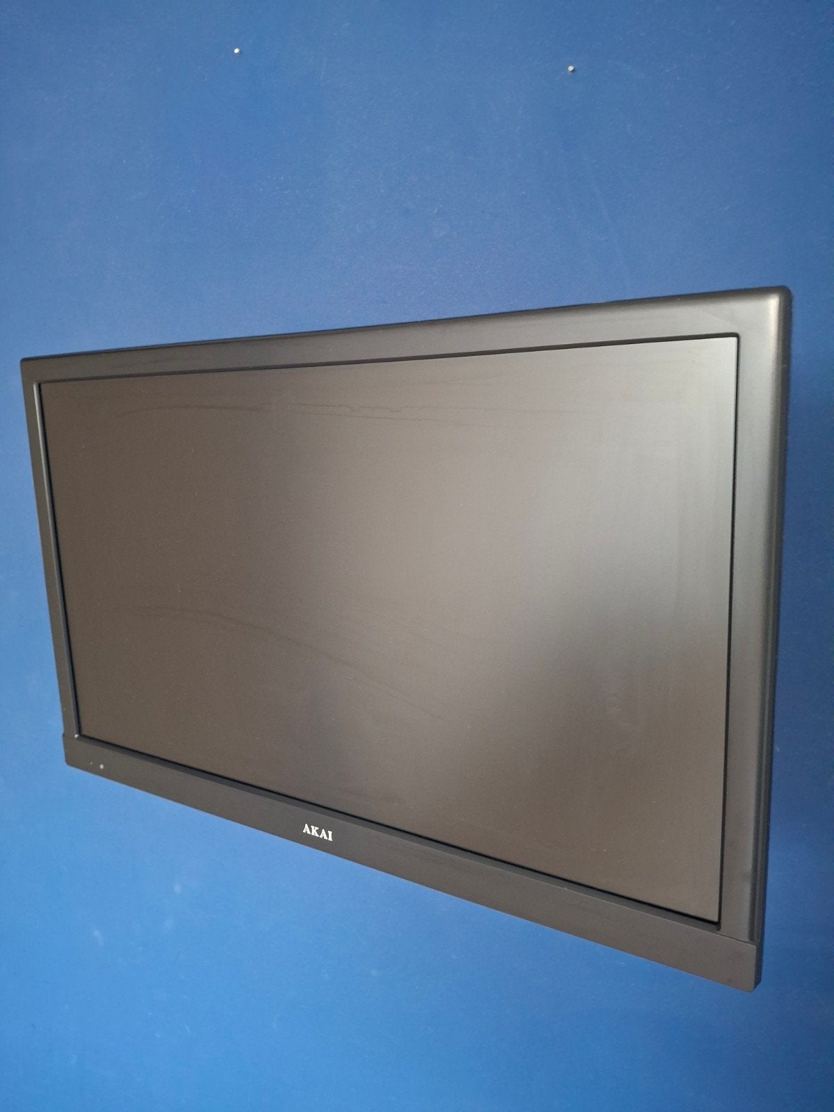 AKAI ALED2212TBK LED TV/DVD Combi met muurbeugel, 50 Hz, HD Ready (720p), 40 tot 60 cm, Ophalen