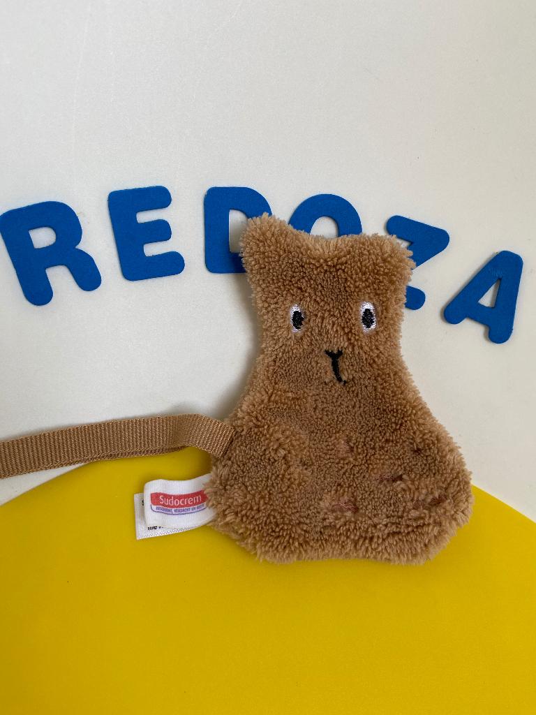 K1094 sudocrem doekje bruin beer, Ophalen of Verzenden, Zo goed als nieuw, Beer