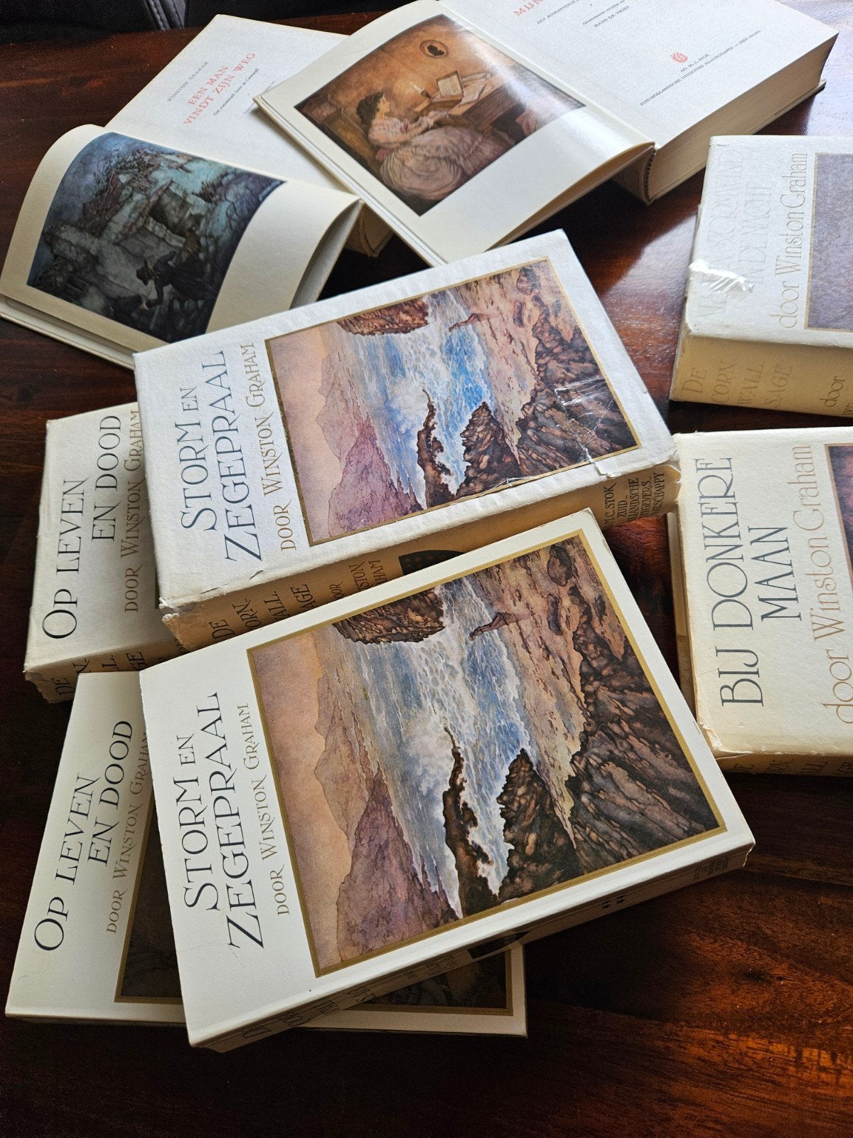 2 boeken van Winston Graham - Cornwall Sage/ Poldark, Ophalen of Verzenden, Gelezen