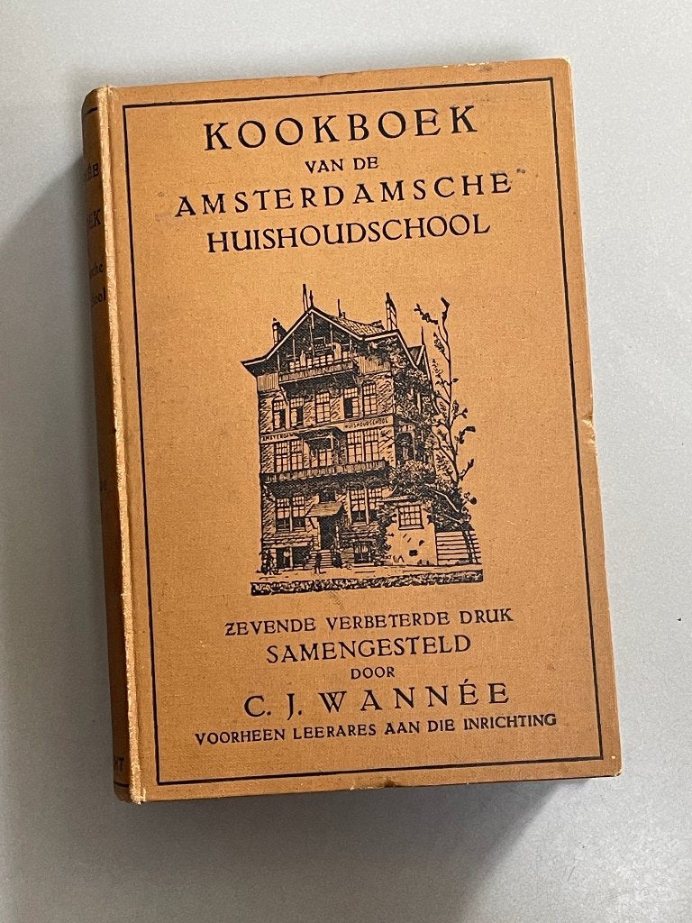 Kookboek Amsterdamse huishoudschool 7e druk (ca. 1925-1930)