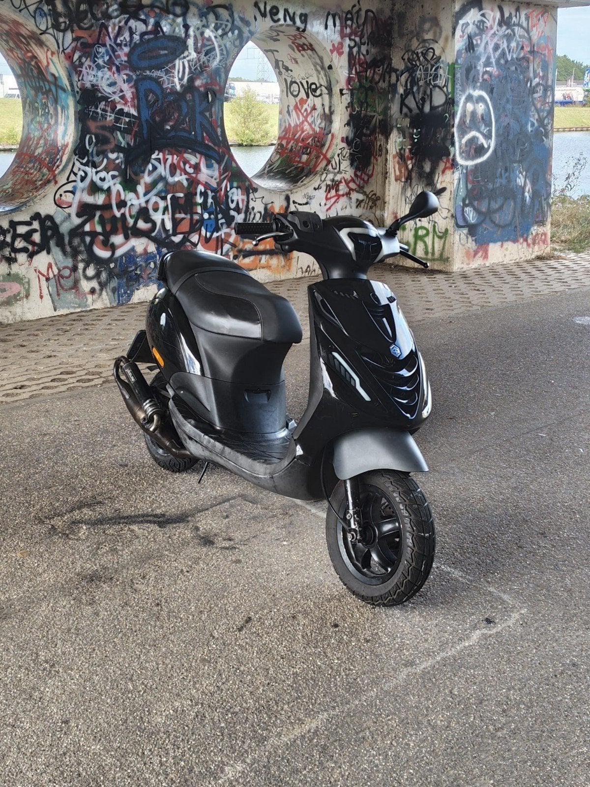Piaggio Zip zwart C25 2 Takt scooter - 70MK2, Fietsen en Brommers, Scooters | Piaggio, Ophalen, Tweetakt, Gebruikt, Maximaal 45 km/u